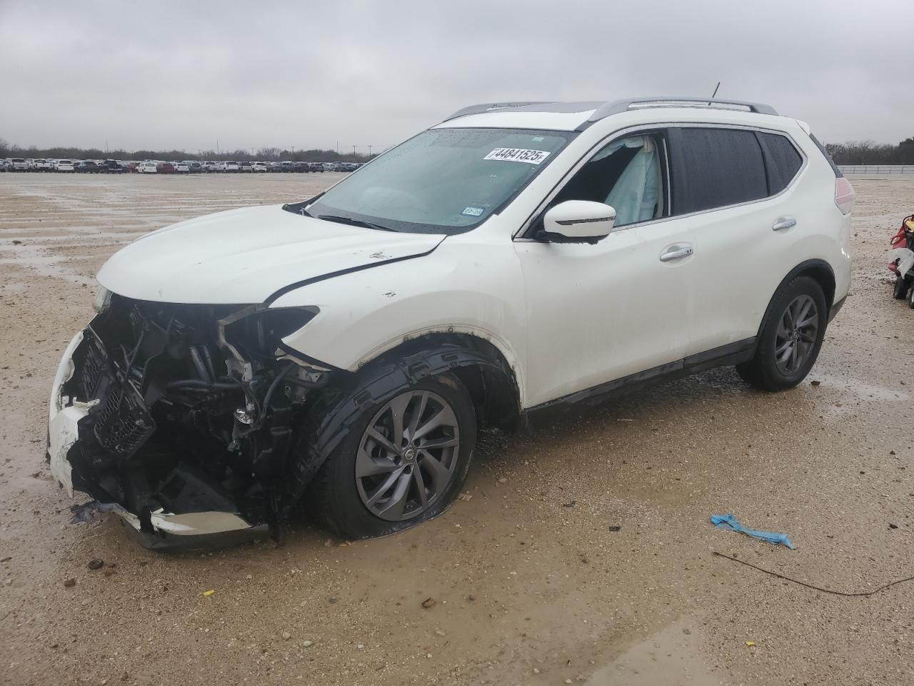 2016 Nissan Rogue - Image 1