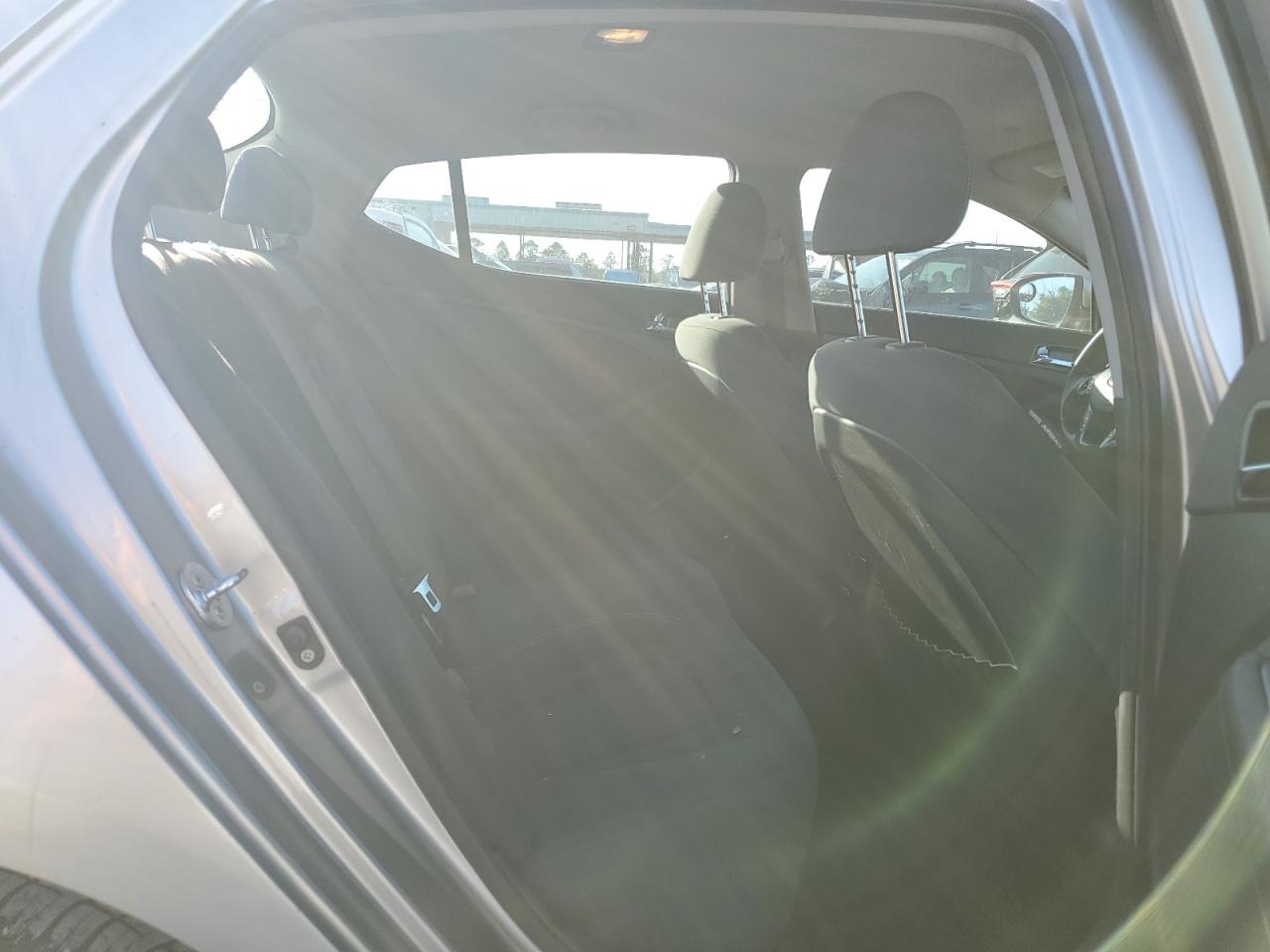 2012 Kia Optima - Image 10