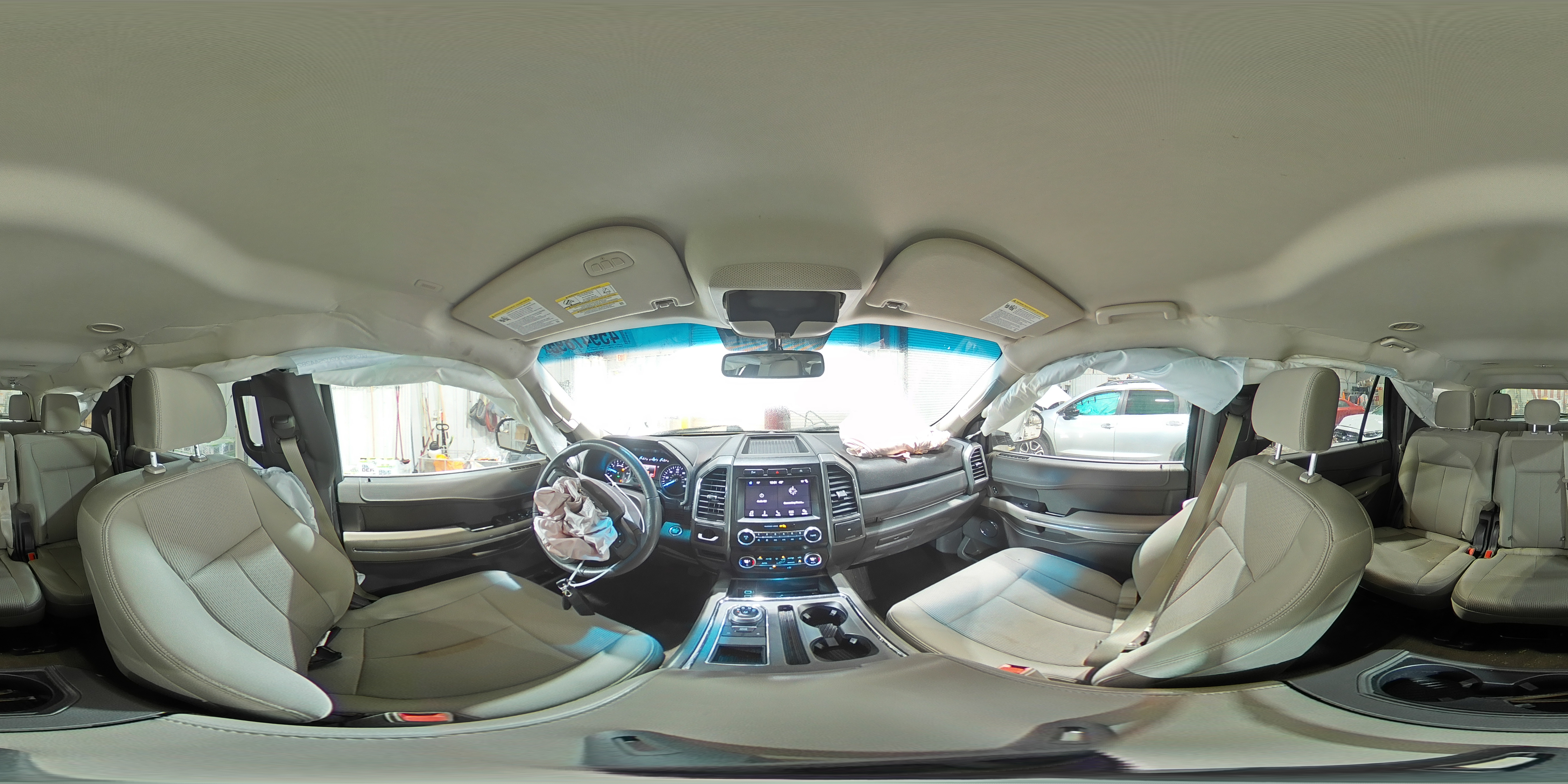 2019 Ford Expedition - Image 14