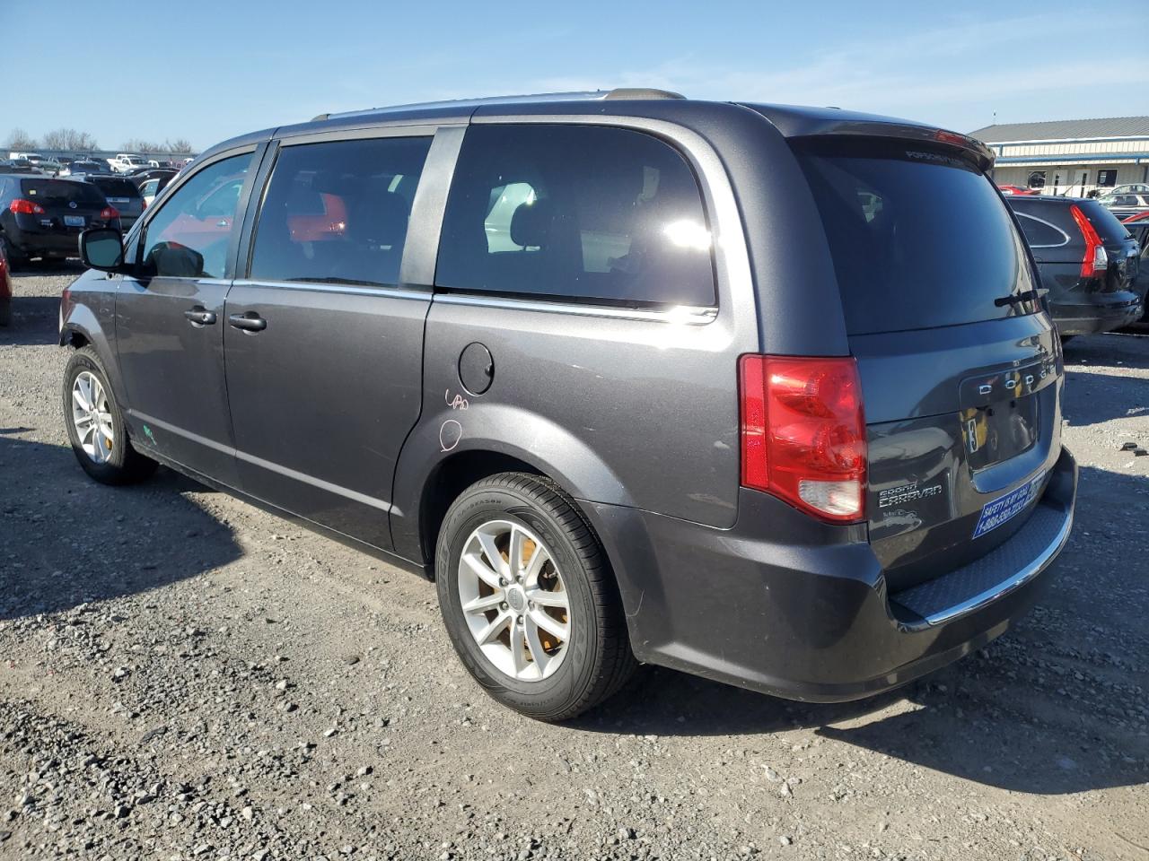 2019 Dodge Caravan - Image 2