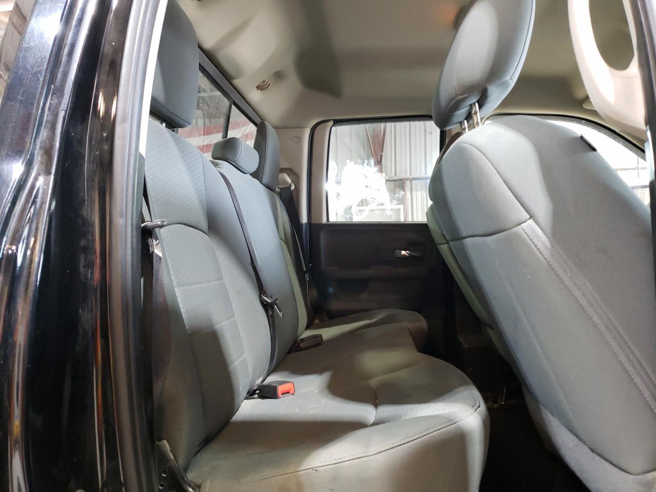 2014 RAM 1500 - Image 10