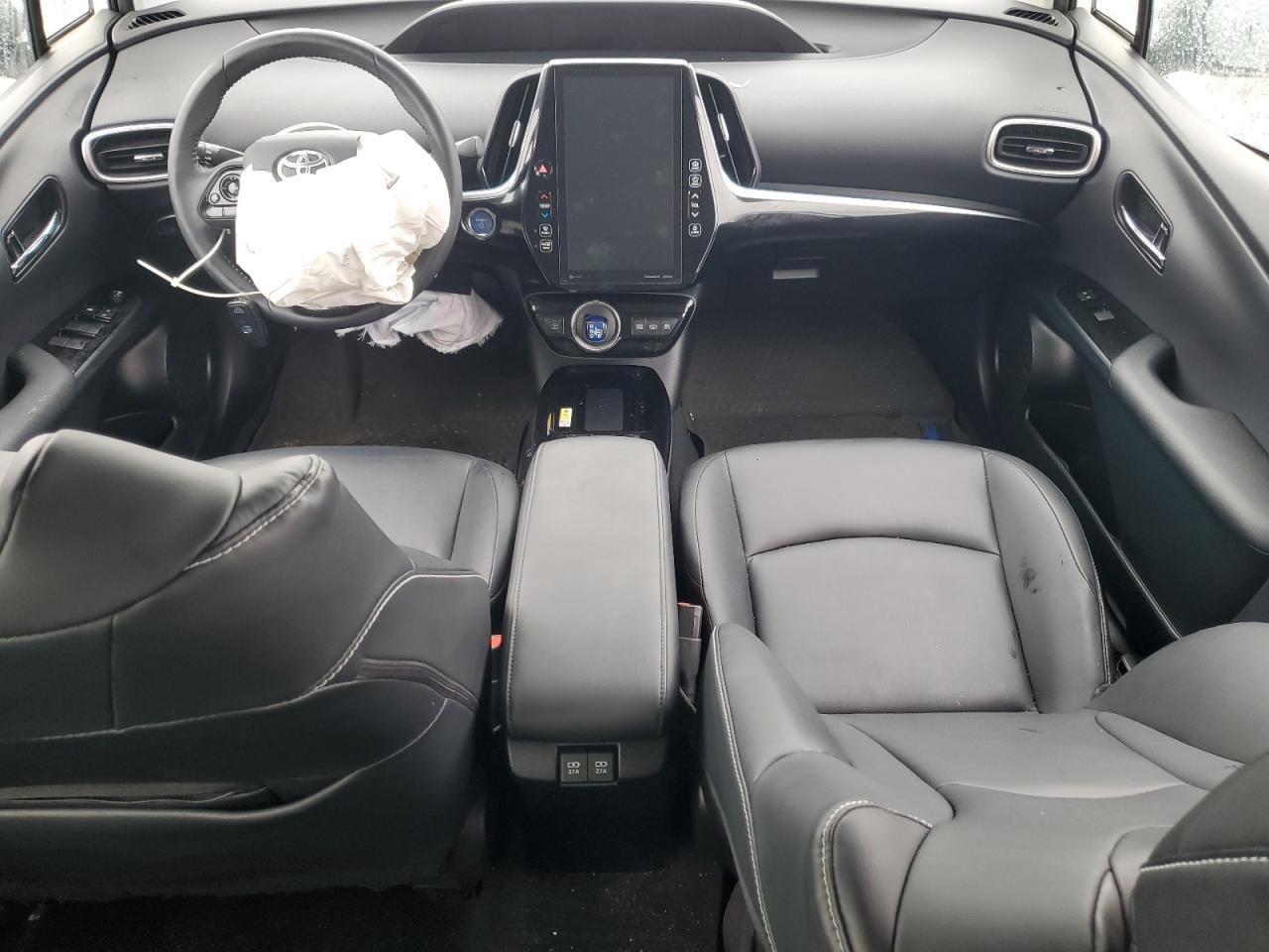 2021 Toyota Prius - Image 8