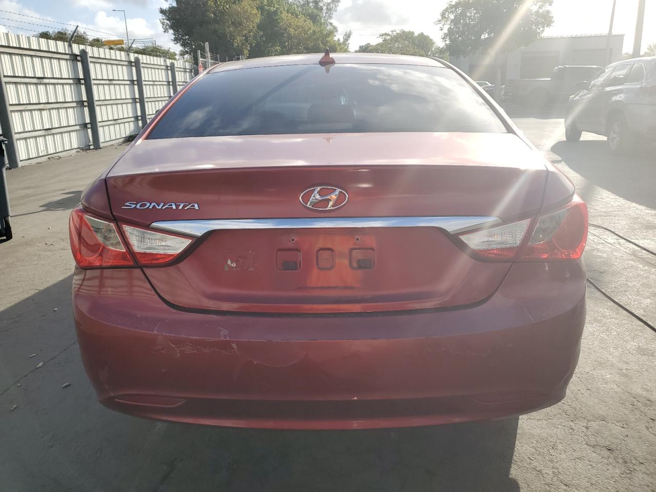 2012 Hyundai Sonata - Image 6