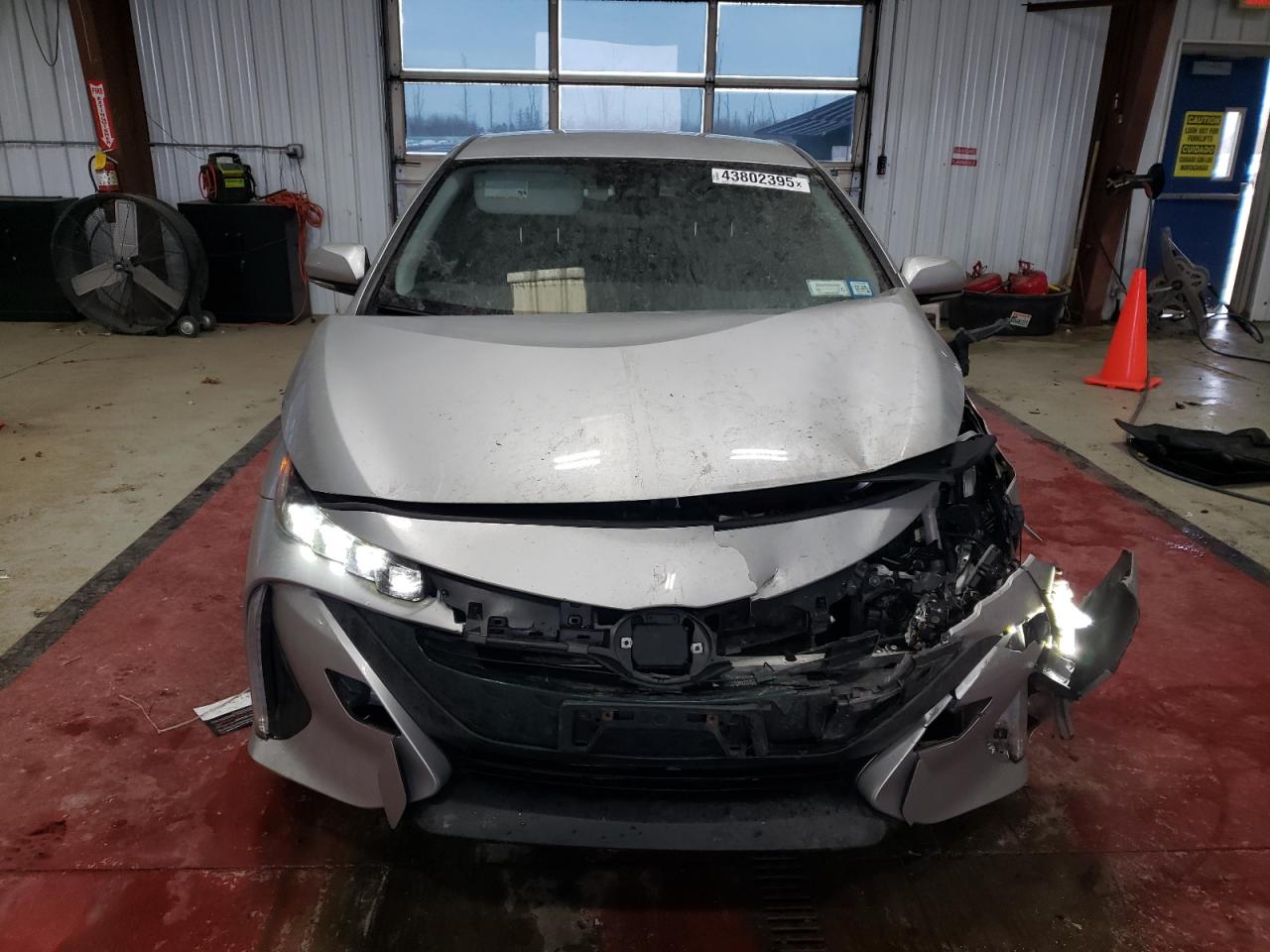 2017 Toyota Prius - Image 5