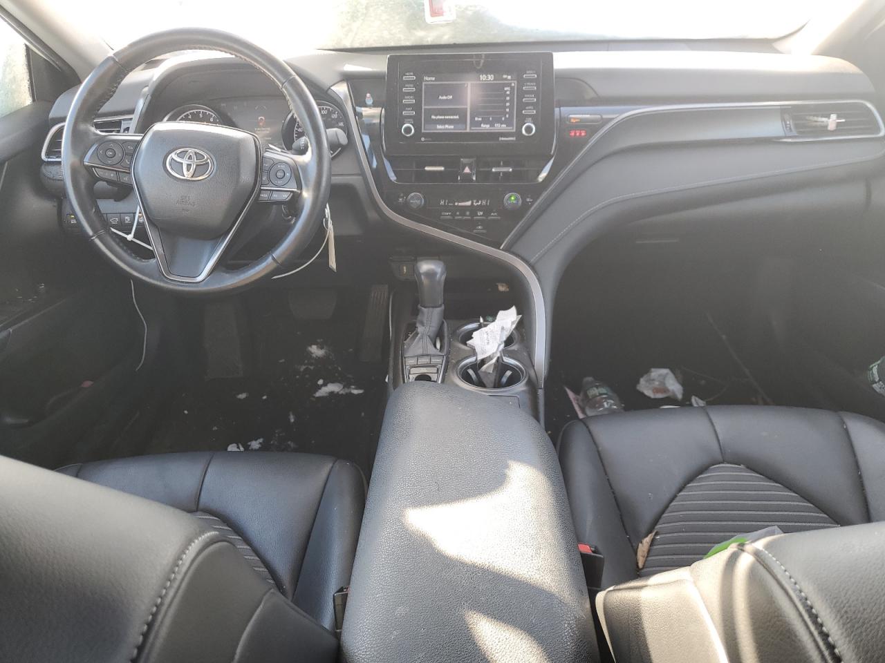 2022 Toyota Camry - Image 8