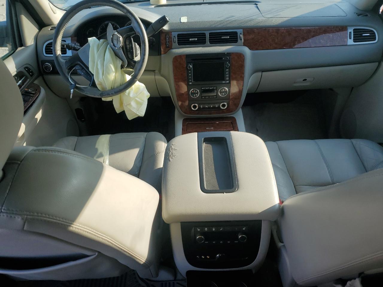 2007 Chevrolet Tahoe - Image 8