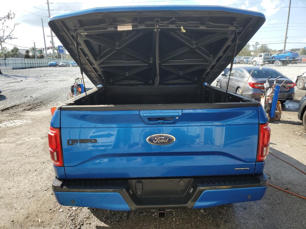 2015 Ford F-150 - Image 6