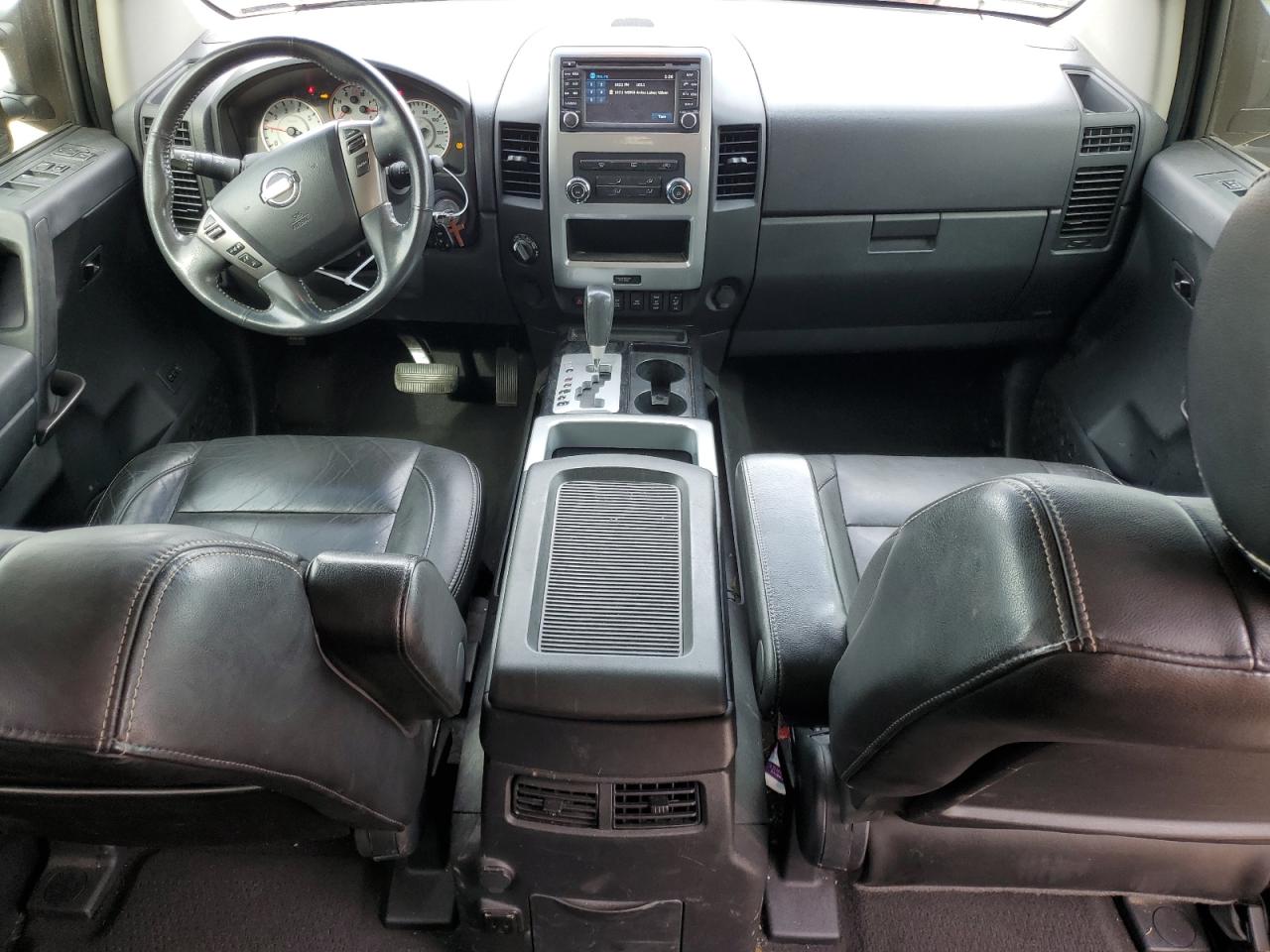 2014 Nissan Titan - Image 8