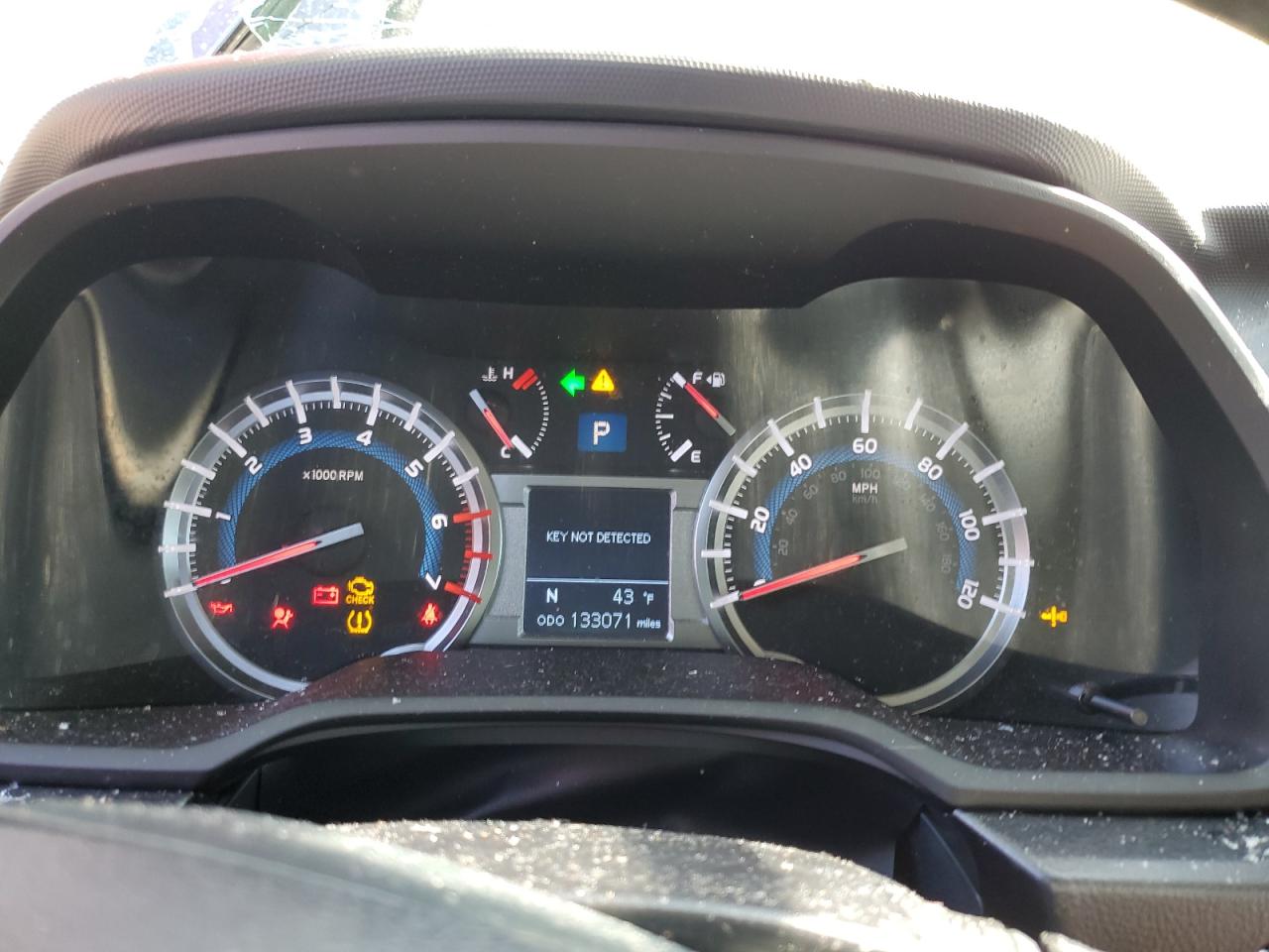 2018 Toyota 4Runner - Image 9