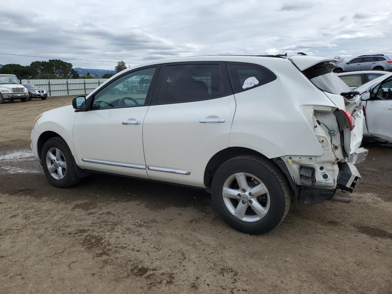 2012 Nissan Rogue - Image 2