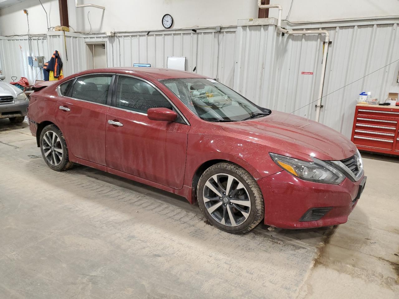 2016 Nissan Altima - Image 4