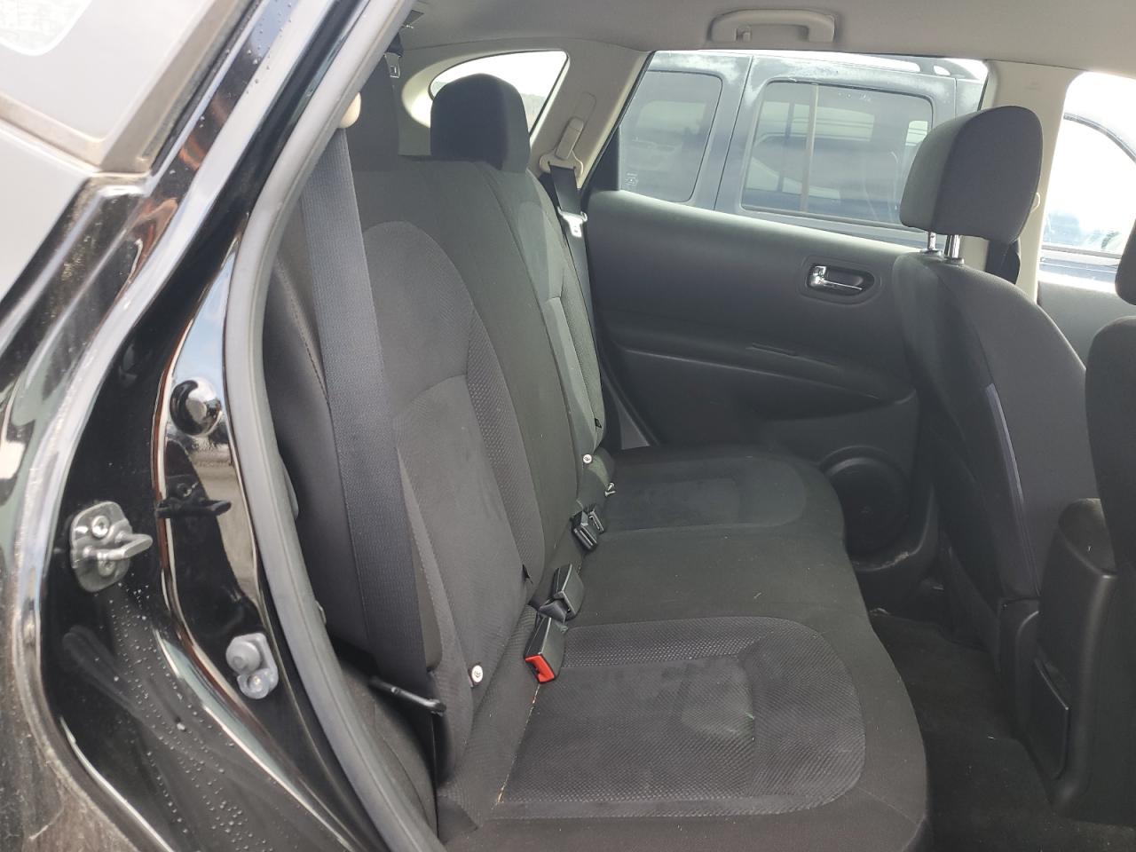2014 Nissan Rogue - Image 10