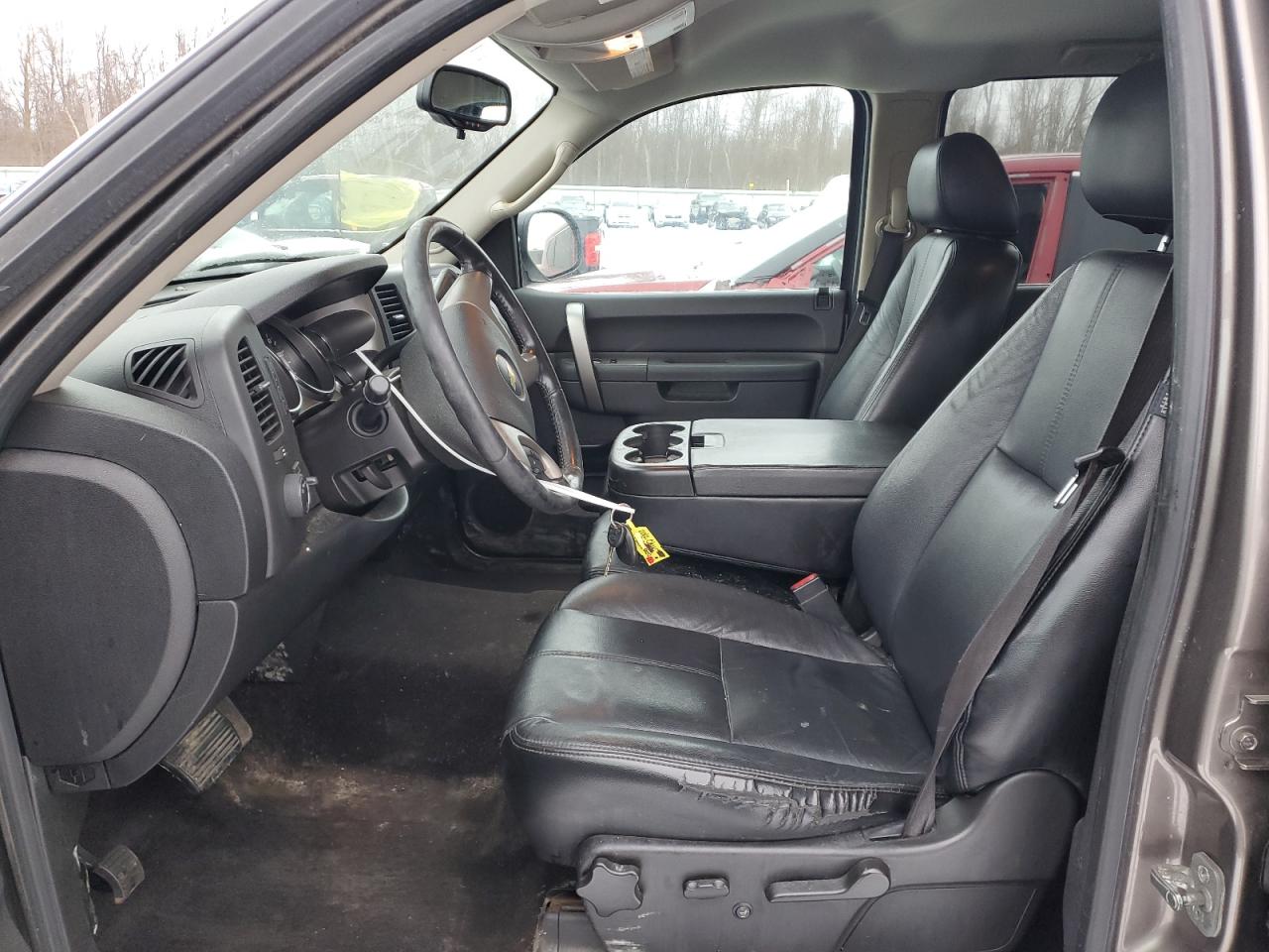 2012 Chevrolet Silverado - Image 7