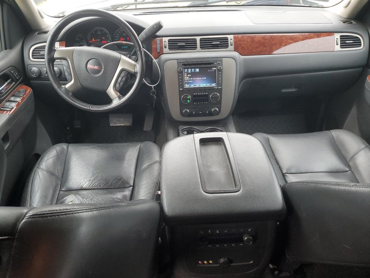 2013 GMC Yukon - Image 8