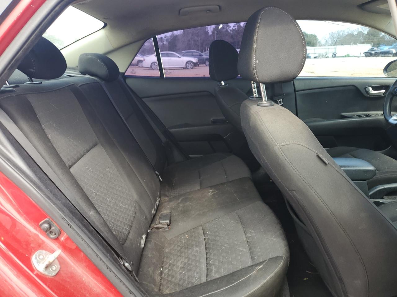 2019 Kia Rio - Image 11