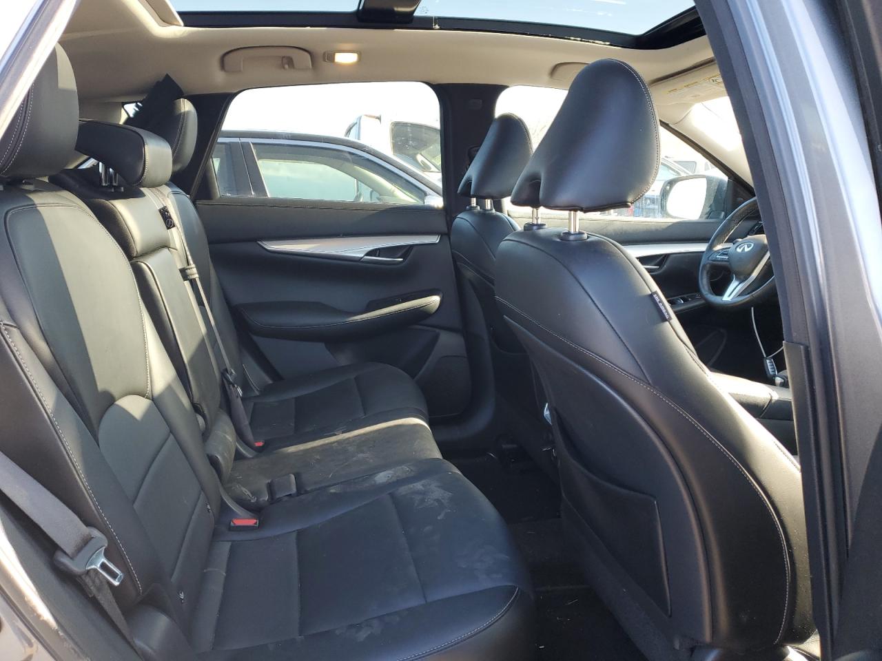 2021 Infiniti QX50 - Image 10