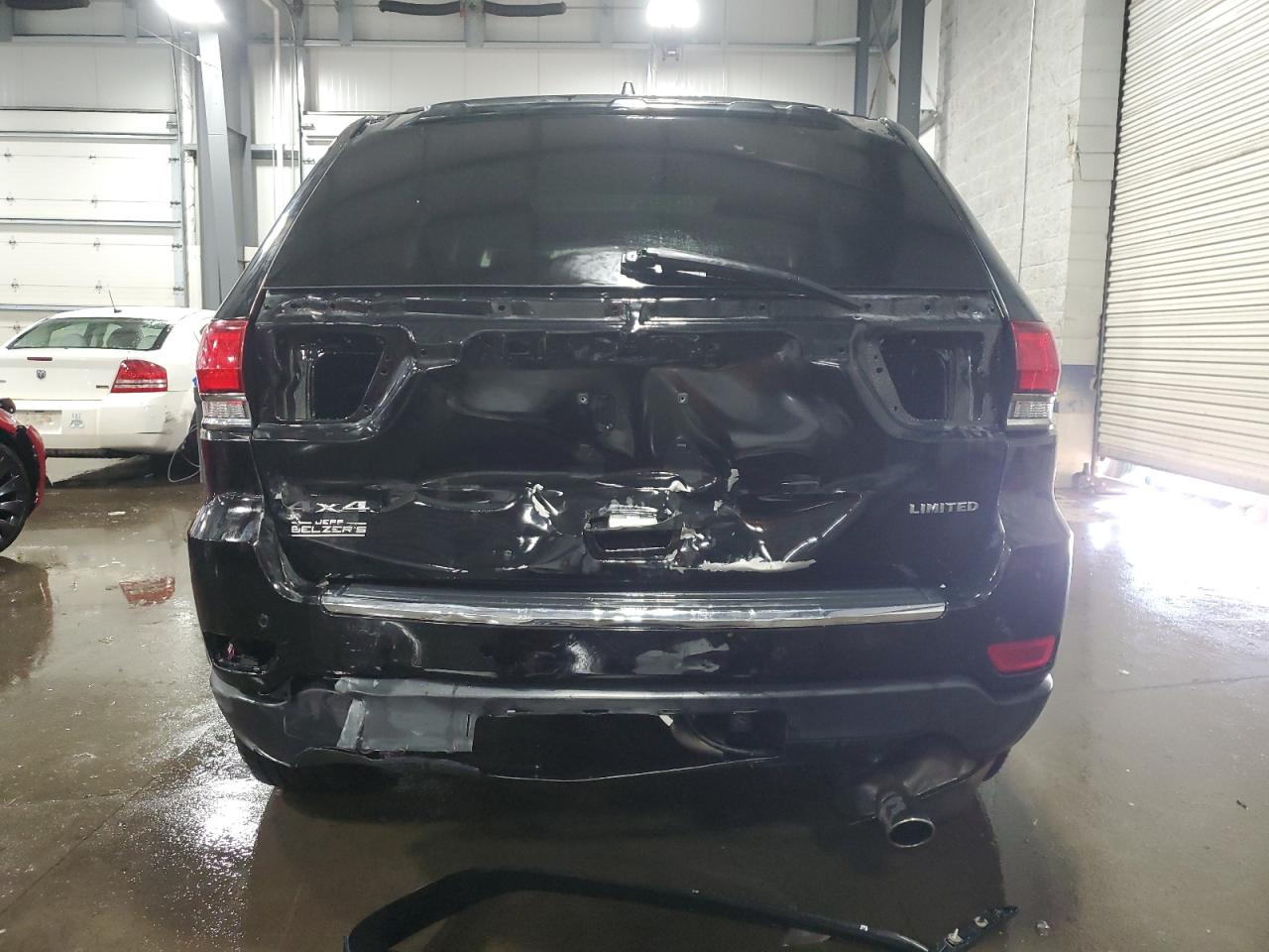 2020 Jeep Grand Cherokee - Image 6