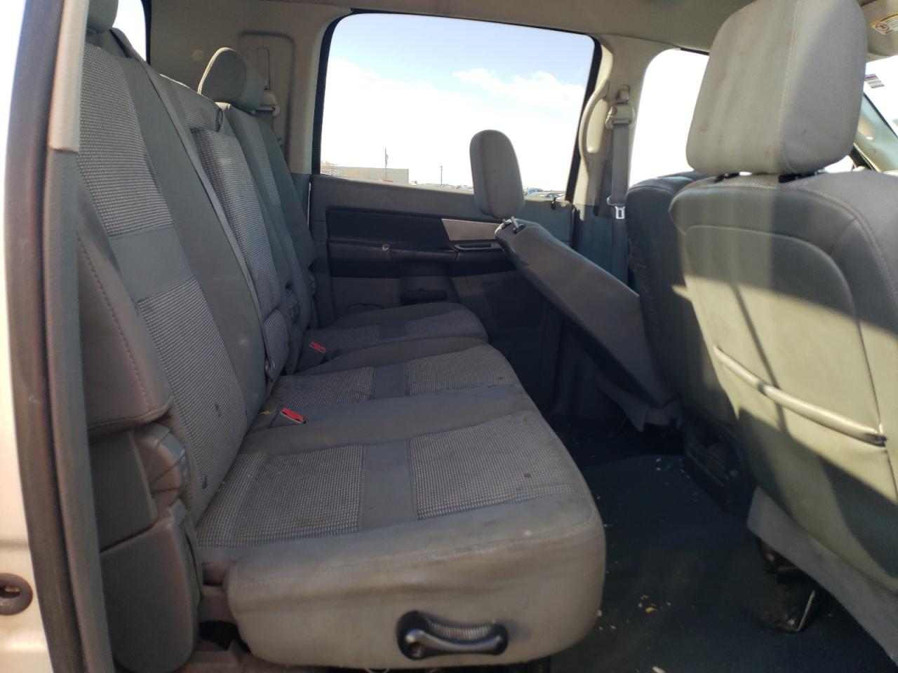 2007 Dodge RAM - Image 10