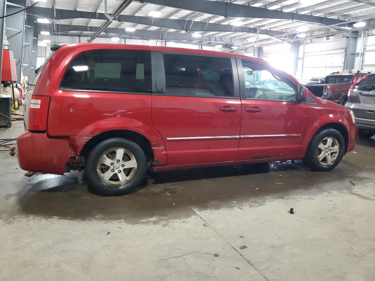 2008 Dodge Caravan - Image 3