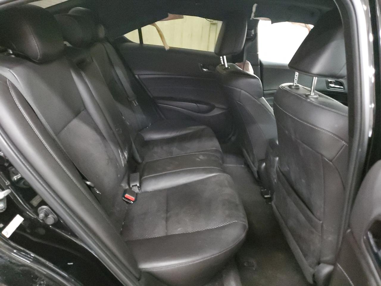 2016 Acura ILX - Image 10