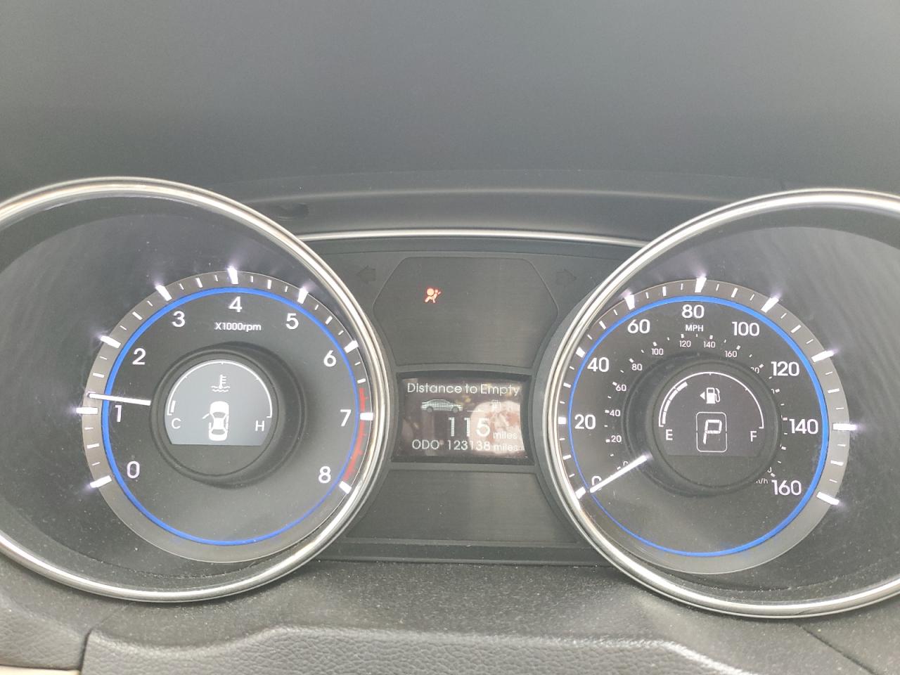 2014 Hyundai Sonata - Image 9