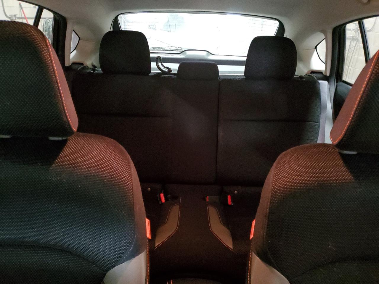 2016 Subaru XV - Image 10