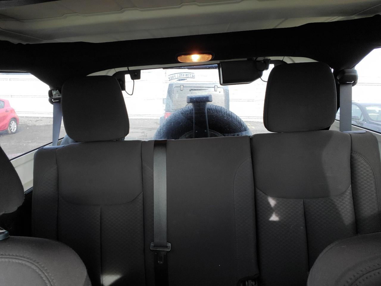 2013 Jeep Wrangler - Image 10
