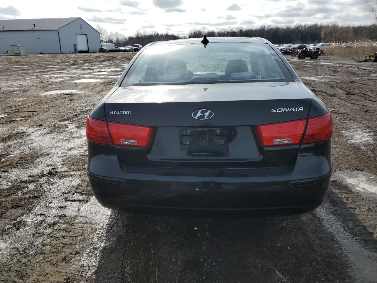 2009 Hyundai Sonata - Image 6