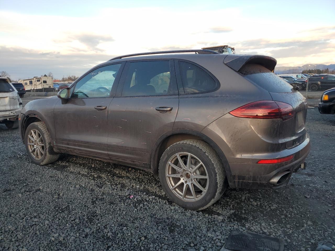 2016 Porsche Cayenne - Image 2