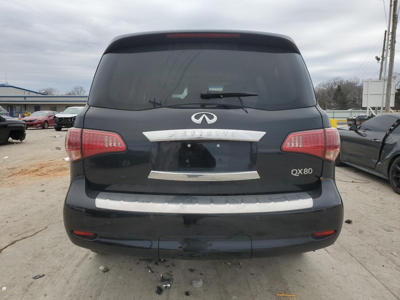 2017 Infiniti QX80 - Image 6