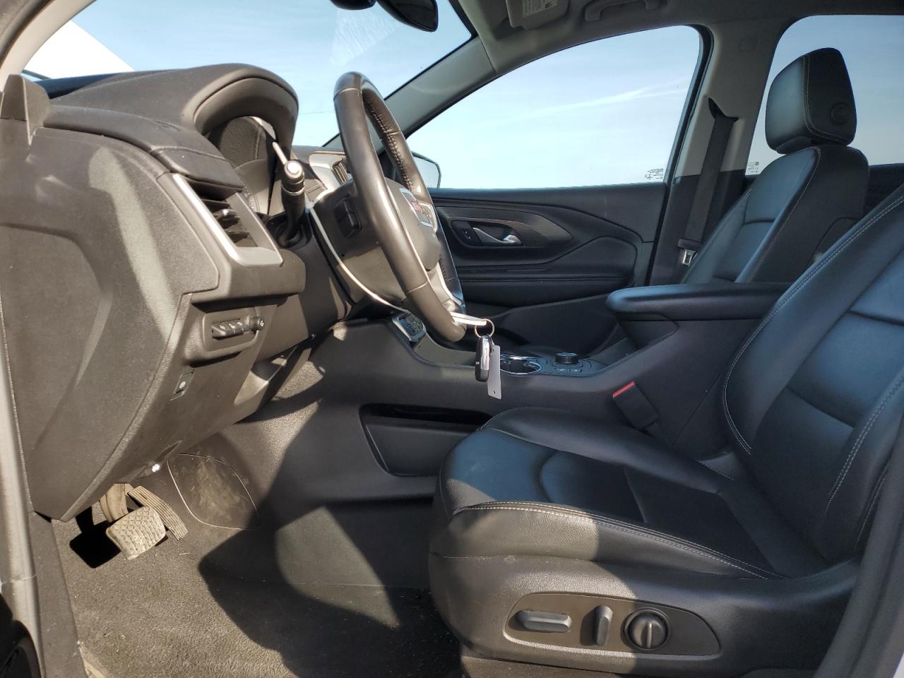 2022 GMC Terrain - Image 7