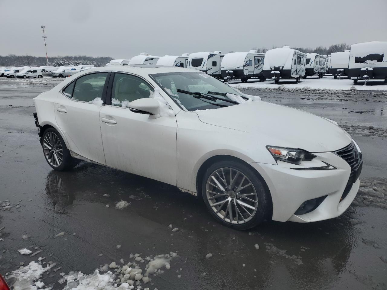 2016 Lexus IS - Image 4