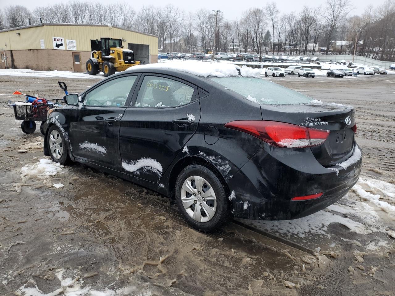 2016 Hyundai Elantra - Image 2