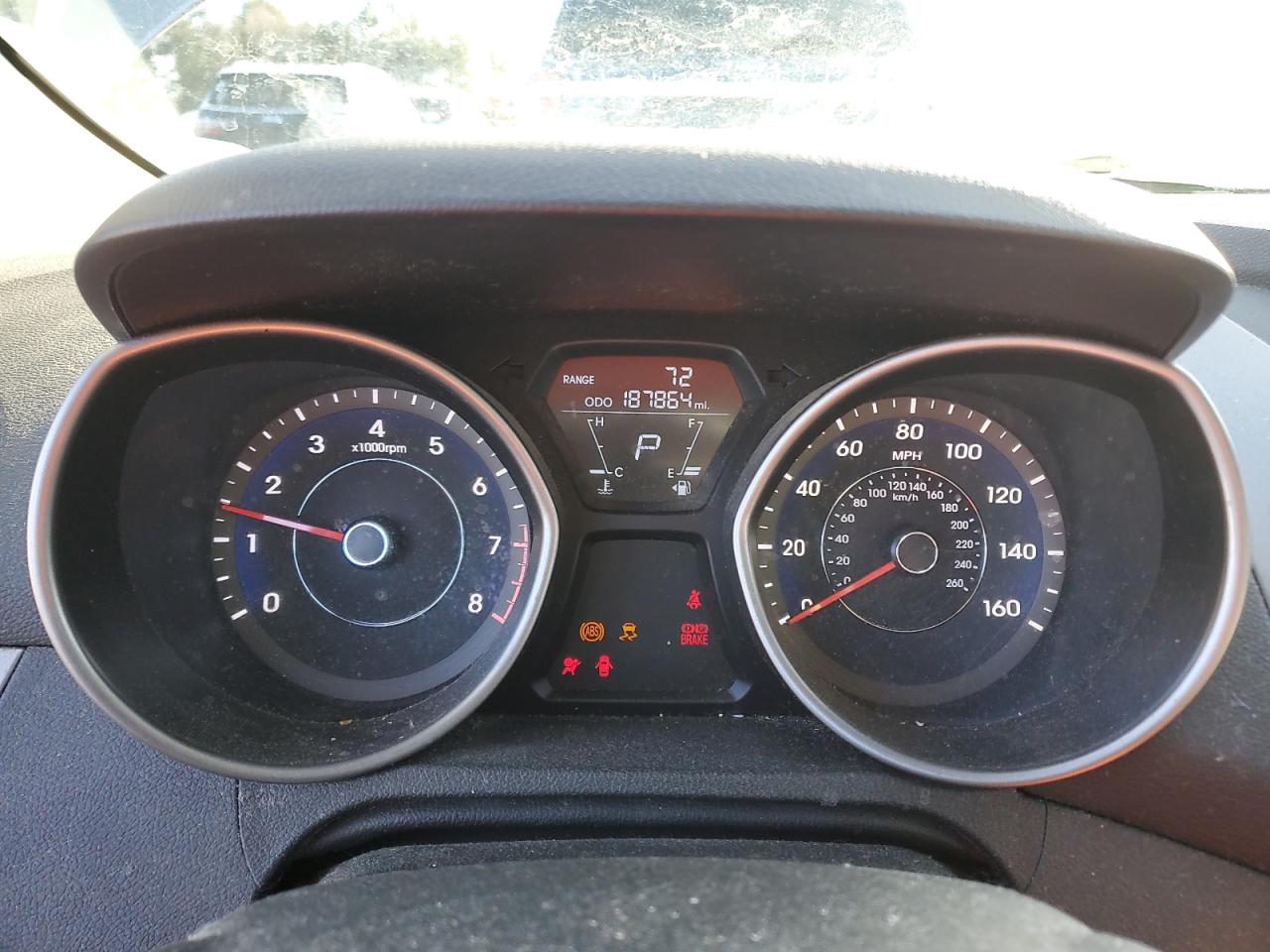 2011 Hyundai Elantra - Image 9