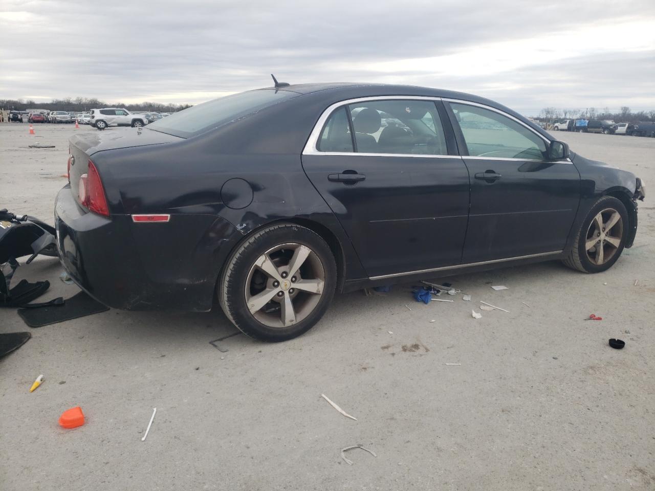 2011 Chevrolet Malibu - Image 3
