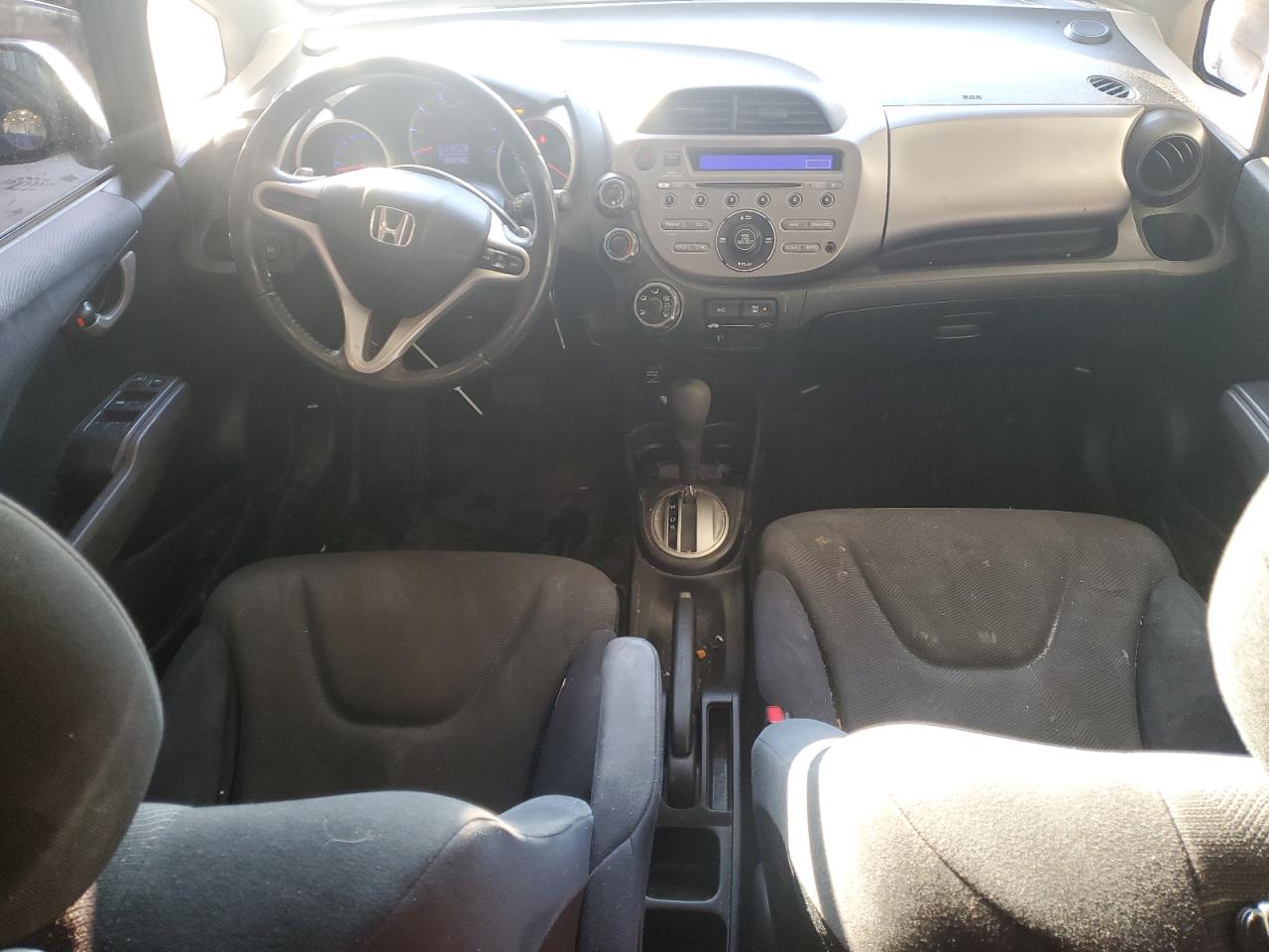 2009 Honda Fit - Image 8