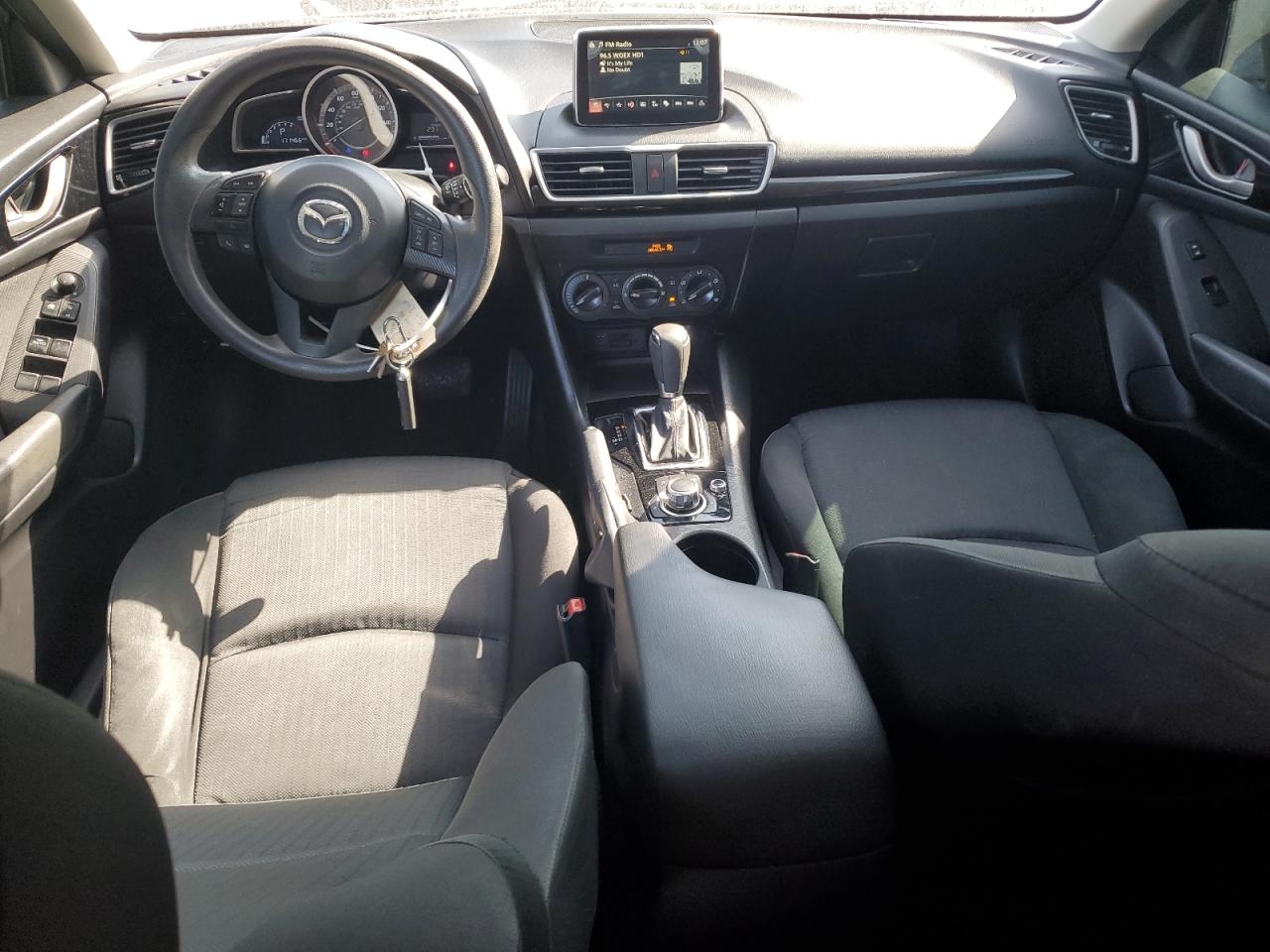 2016 Mazda 3 - Image 8