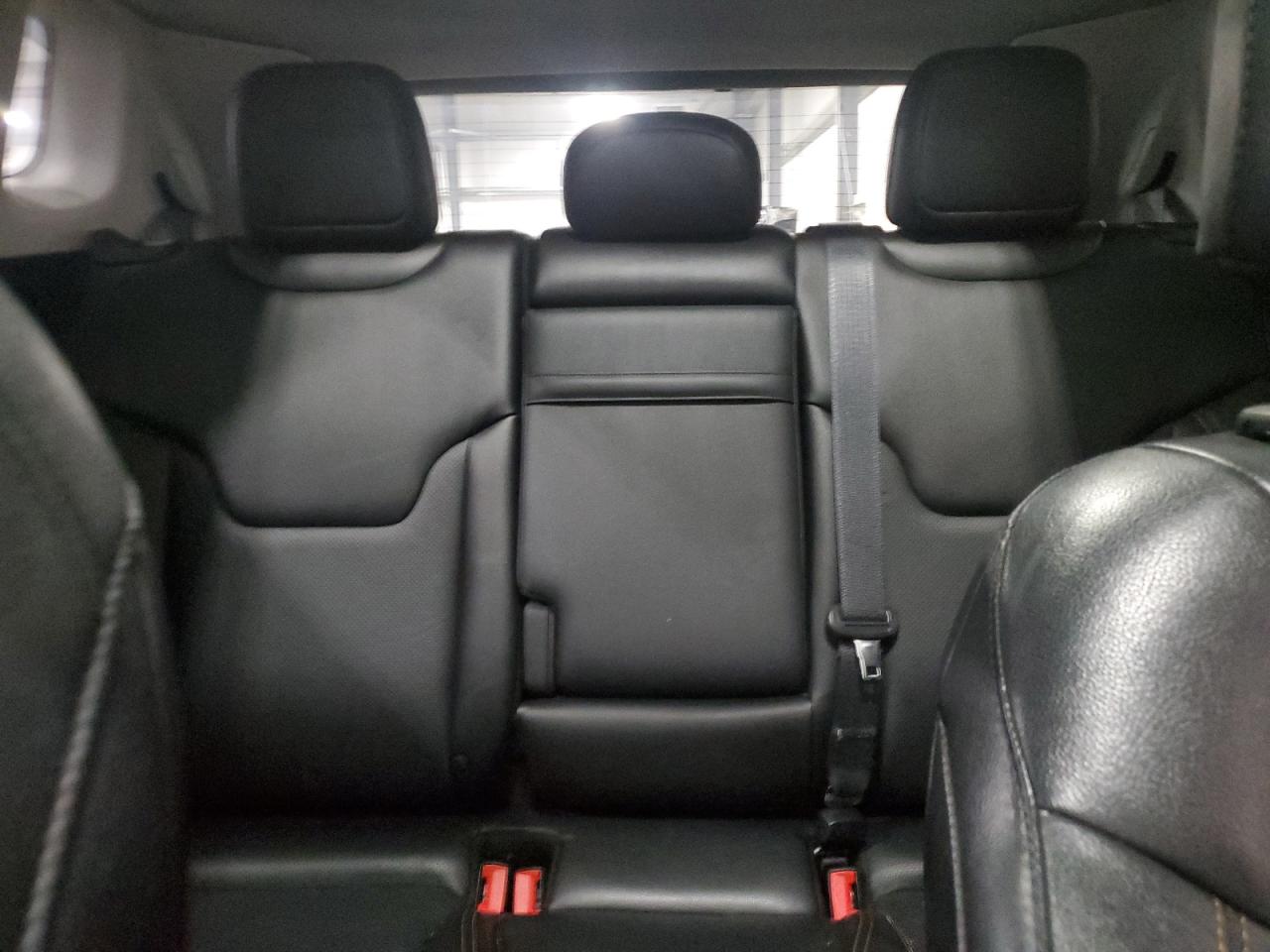 2018 Jeep Compass - Image 10