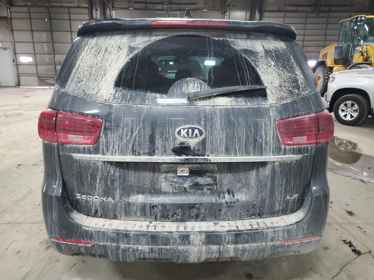 2020 Kia Sedona - Image 6
