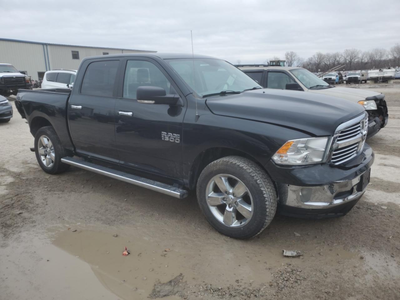 2017 RAM 1500 - Image 4