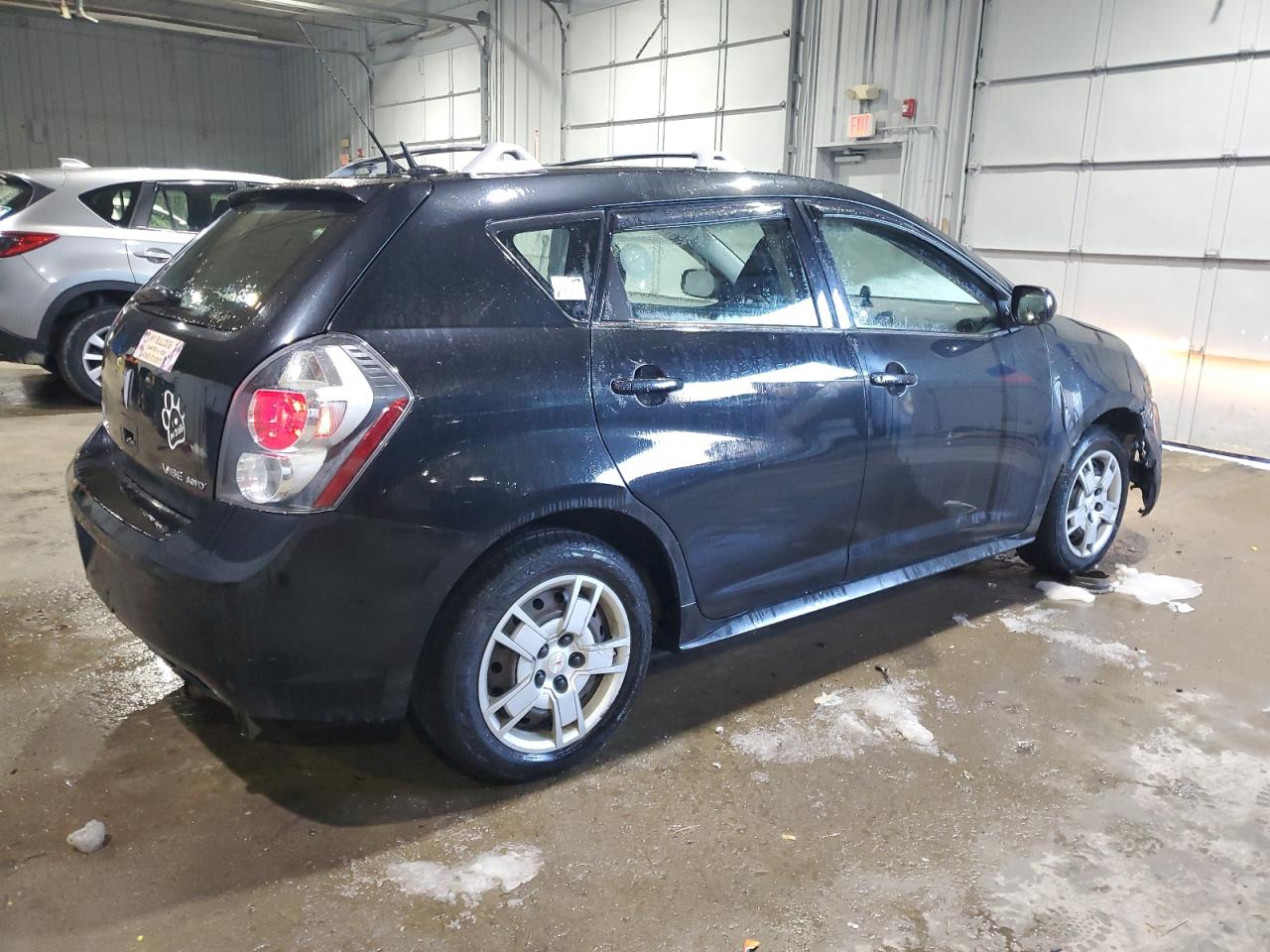2009 Pontiac Vibe - Image 3
