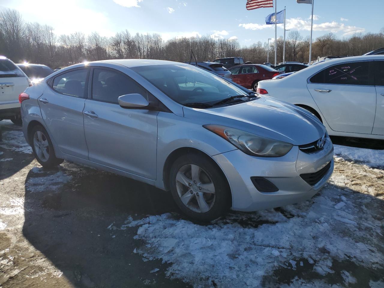 2011 Hyundai Elantra - Image 4