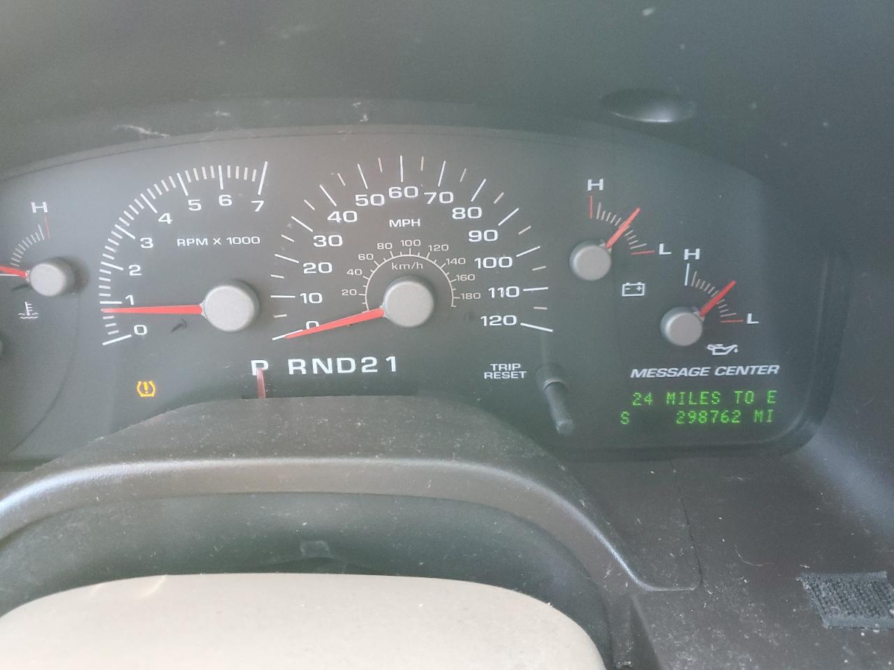 2004 Ford Expedition - Image 9