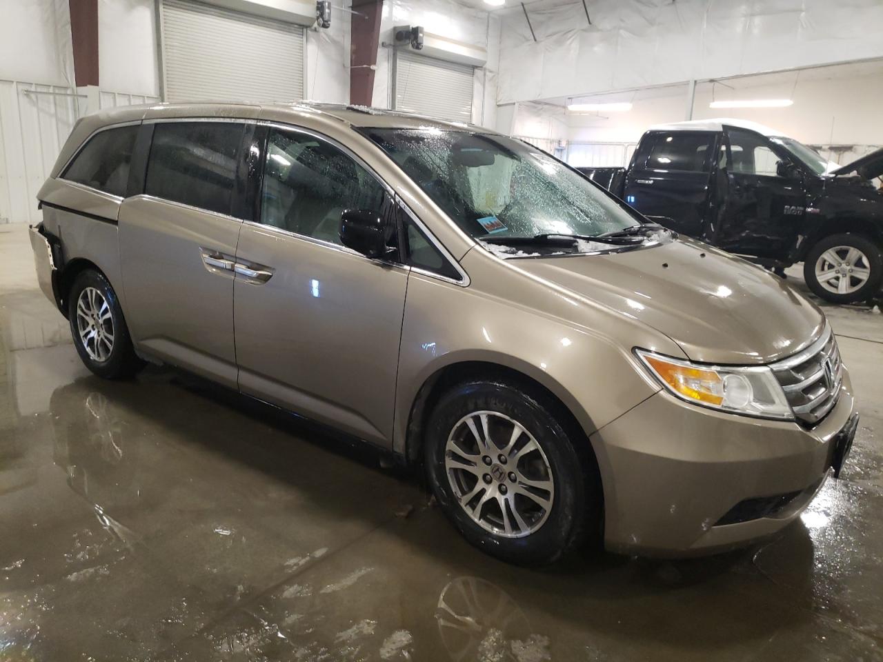 2012 Honda Odyssey - Image 4