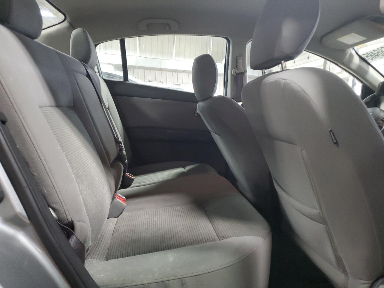 2012 Nissan Sentra - Image 10