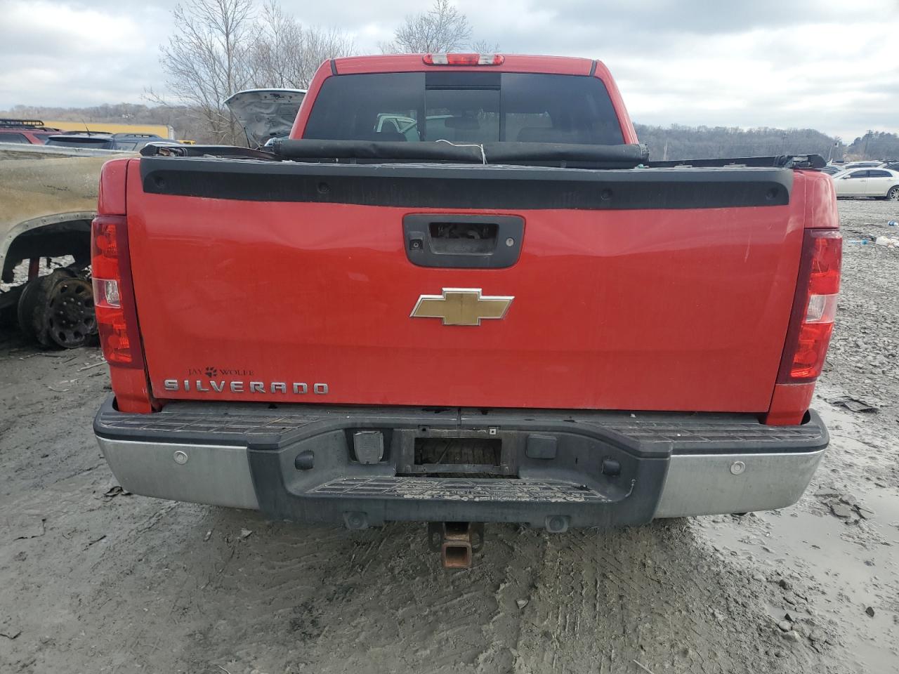 2012 Chevrolet Silverado - Image 6
