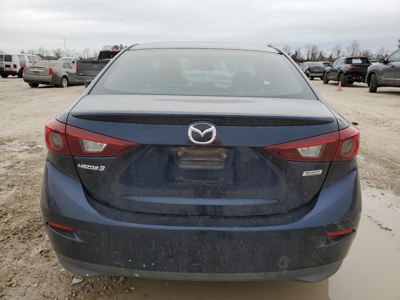 2015 Mazda 3 - Image 6