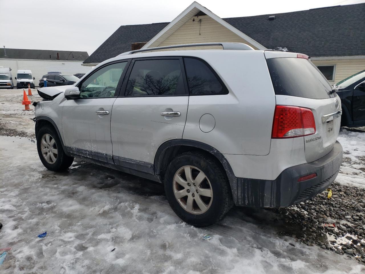 2011 Kia Sorento - Image 2