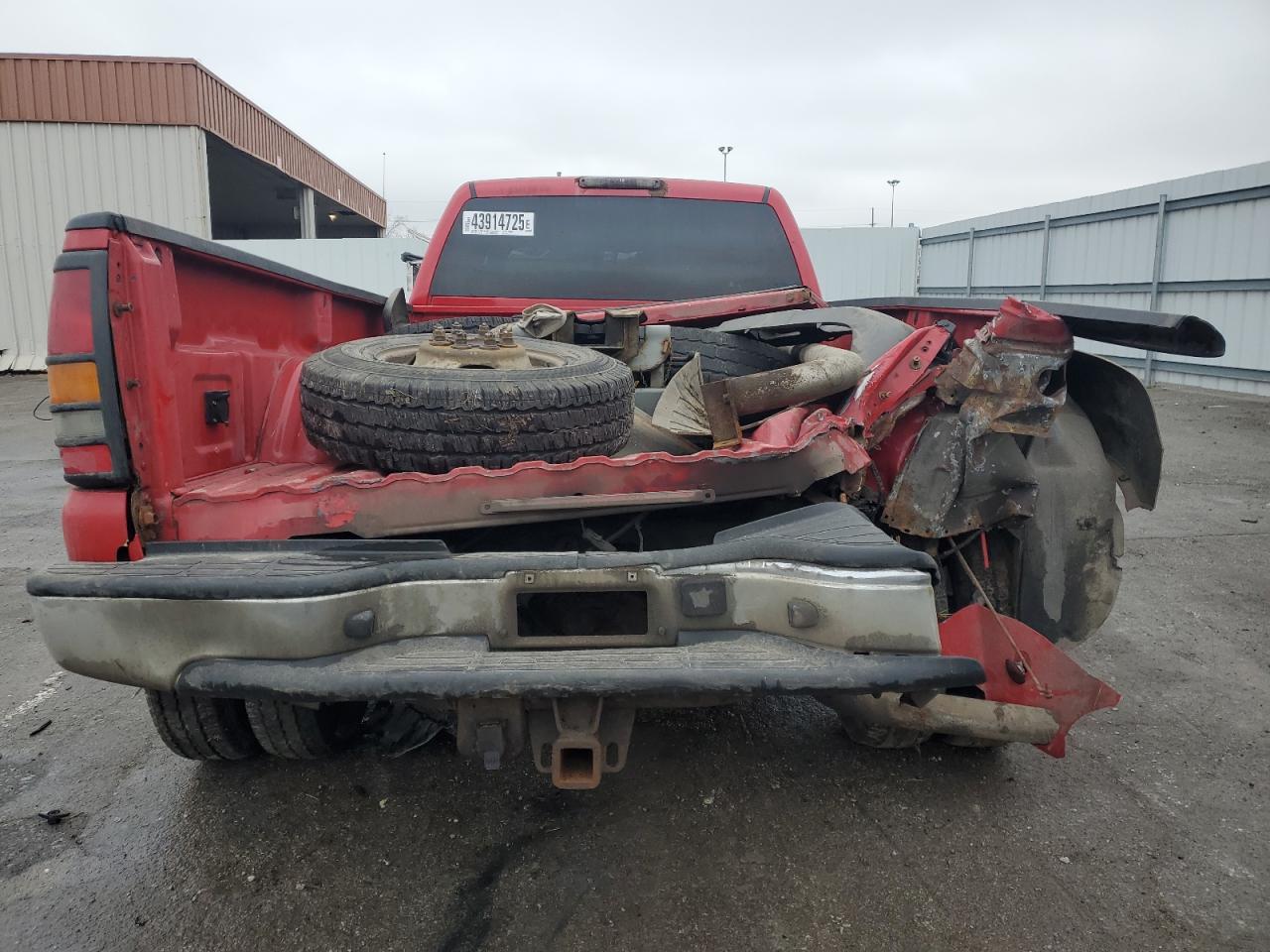 2004 Chevrolet Silverado - Image 6
