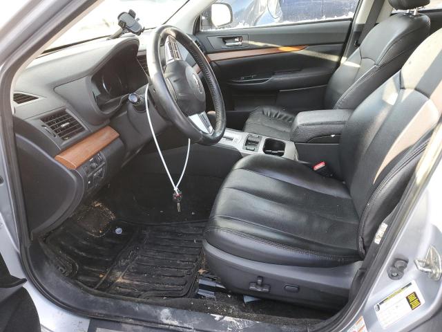  SUBARU OUTBACK 2013 Серебристый